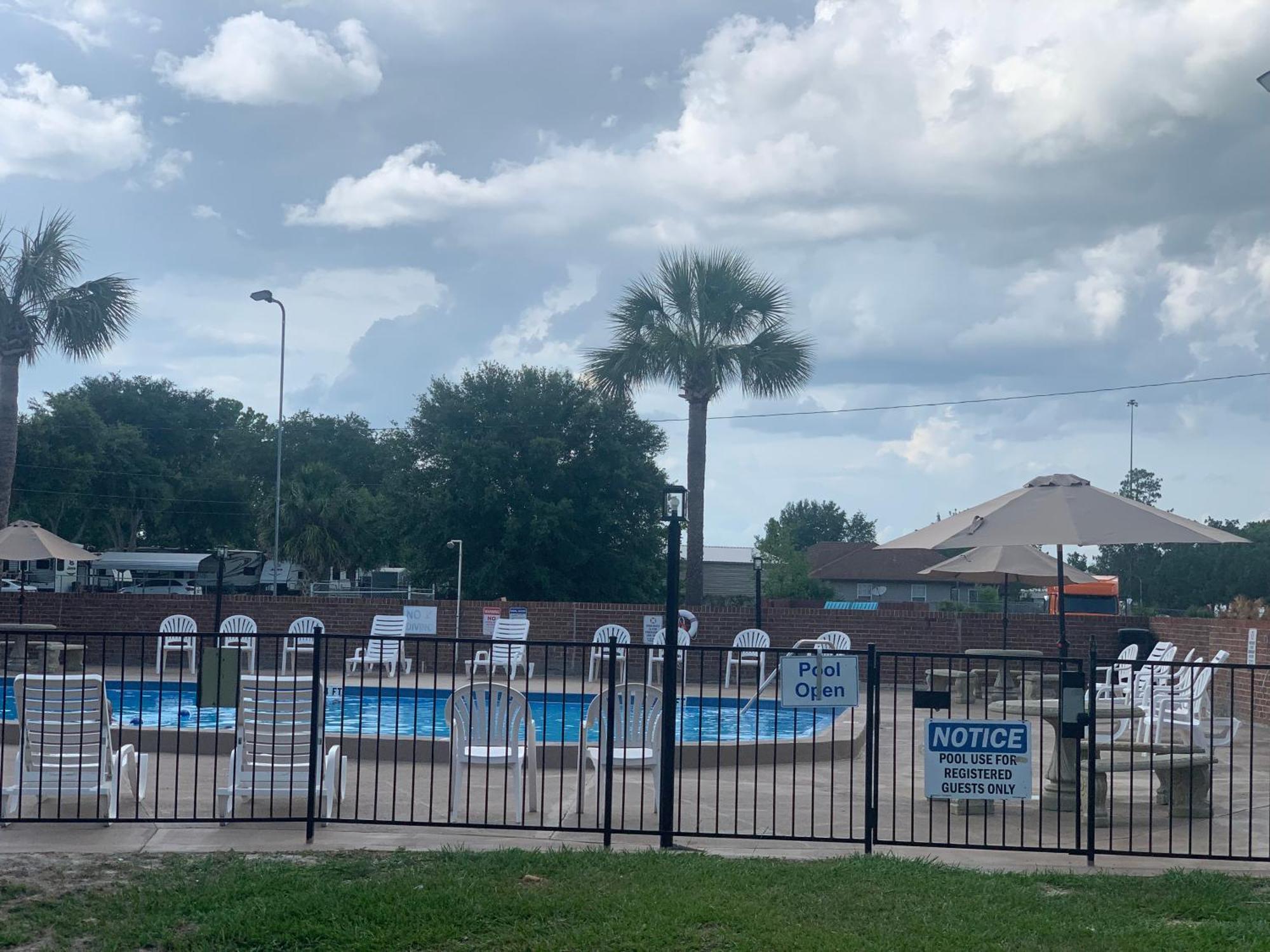 Super 8 By Wyndham Lake City